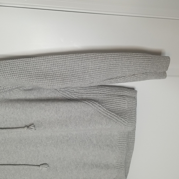 Rachel Zoe Heathered Gray Textured Knit Hoodie Sweater - Picture 4 of 6